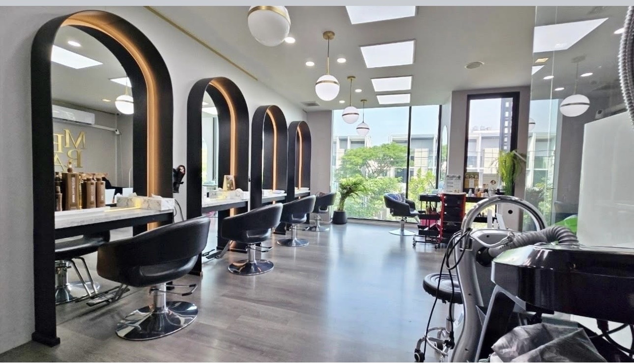 เซ้งร้านทำผม-ทำเล็บ และ ร้านเสริมสวย ในบางนา โครงการ Cascade กลุ่มลูกค้ากำลังซื้อสูง มีที่จอดรถ