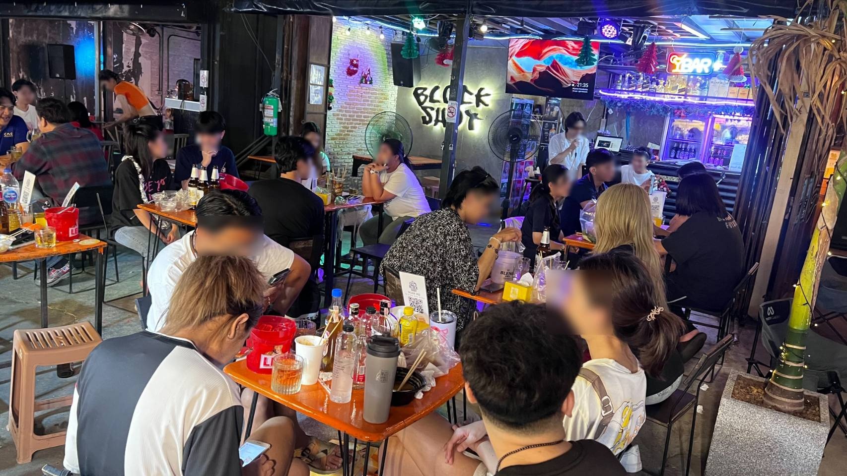 เซ้งขาดทุนร้านนั่งชิว​ ตลาดอินดี้ ปิ่นเกล้า​ ติด​ MRT​ บางยี่ขัน รอบๆ​ใกล้คอนโดและหอพัก