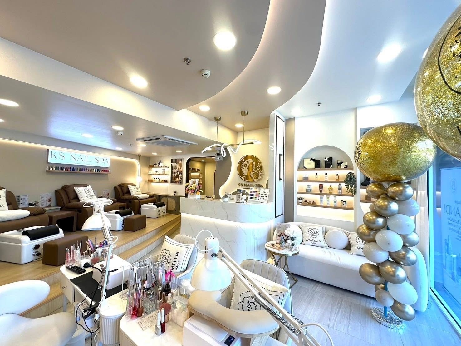 เซ้งร้านเสริมสวย-ทำเล็บ-ทำผม ใจกลาง4แยก บางนา สรรพวุธ1 ติดถนนใหญ่ ใกล้BTS