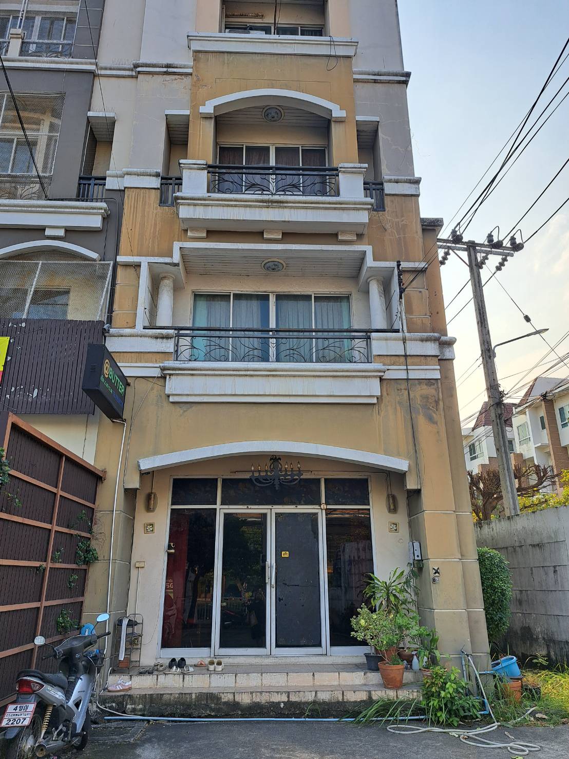 เซ้งร้านนวดชื่อดังย่านเกษตรนวมินทร์กทมเปดยาวนาน.